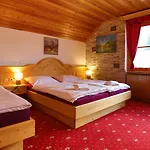 In Flora * Kranjska Gora