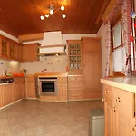Apartma Apartments In Villa Flora *