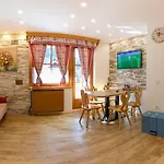 Apartma Apartments In Villa Flora Kranjska Gora