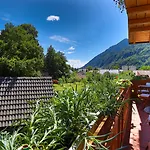 Apartma Apartments In Villa Flora
