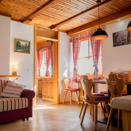 Apartman In Flora *