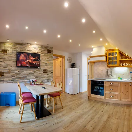 In Flora * Kranjska Gora