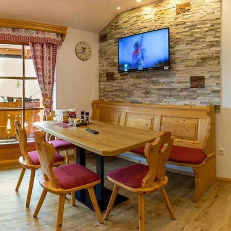 In Flora * Kranjska Gora