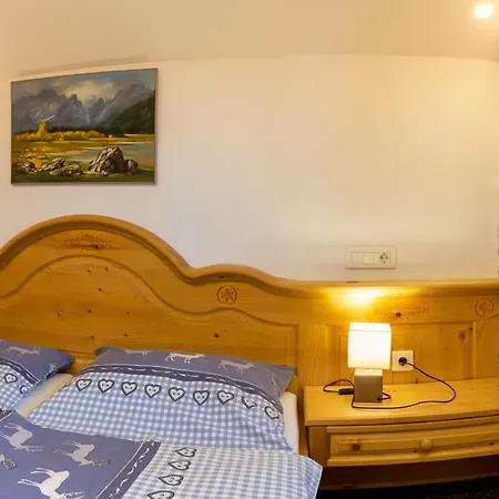 In Flora Apartman *