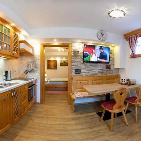 Apartman In Flora