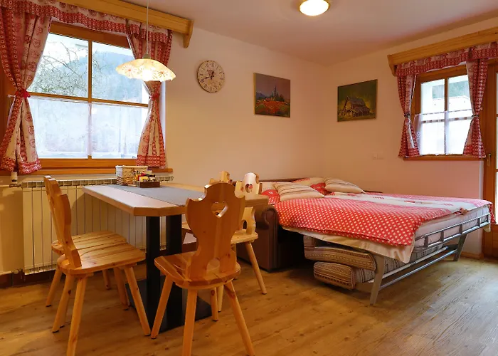 Apartments In Villa Flora Apartment *