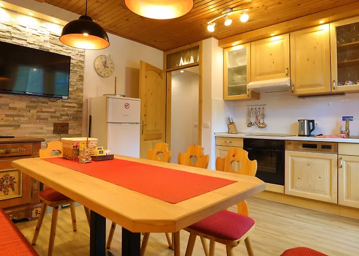 Apartments In Villa Flora Διαμέρισμα Kranjska Gora